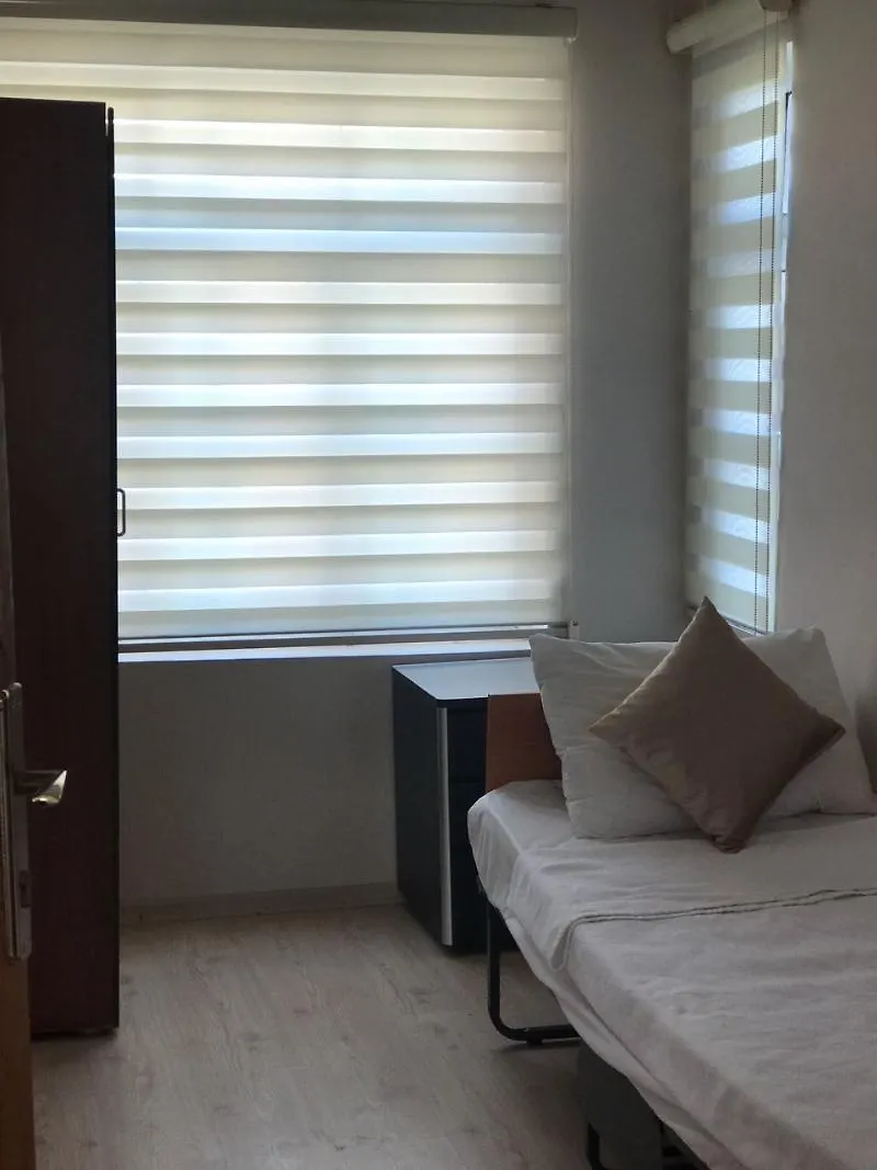 Qonaq Hotel Istanbul 4*,